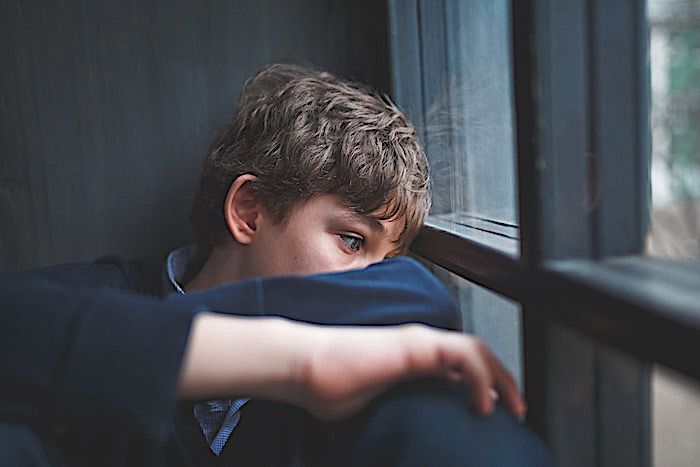 Distinguer «  déprime  » et «  dépression  » chez nos adolescents